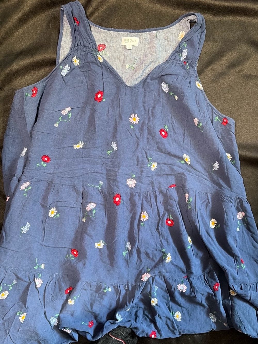 True Craft Navy Blue Floral Embroidered V-Neck Tank